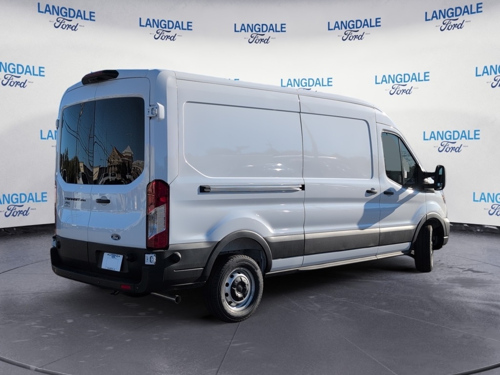 2026 Ford Transit Cargo photo 2