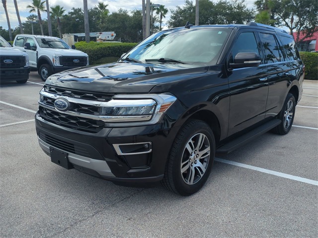 2024 Ford Expedition Limited photo 2