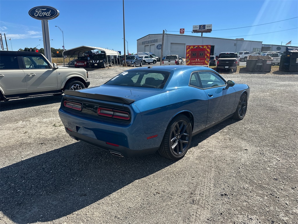 2023 Dodge Challenger GT photo 3
