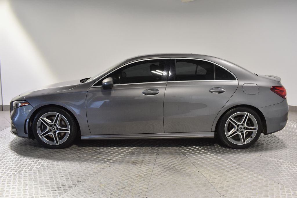 2019 Mercedes Benz A 220 4MATIC photo 2