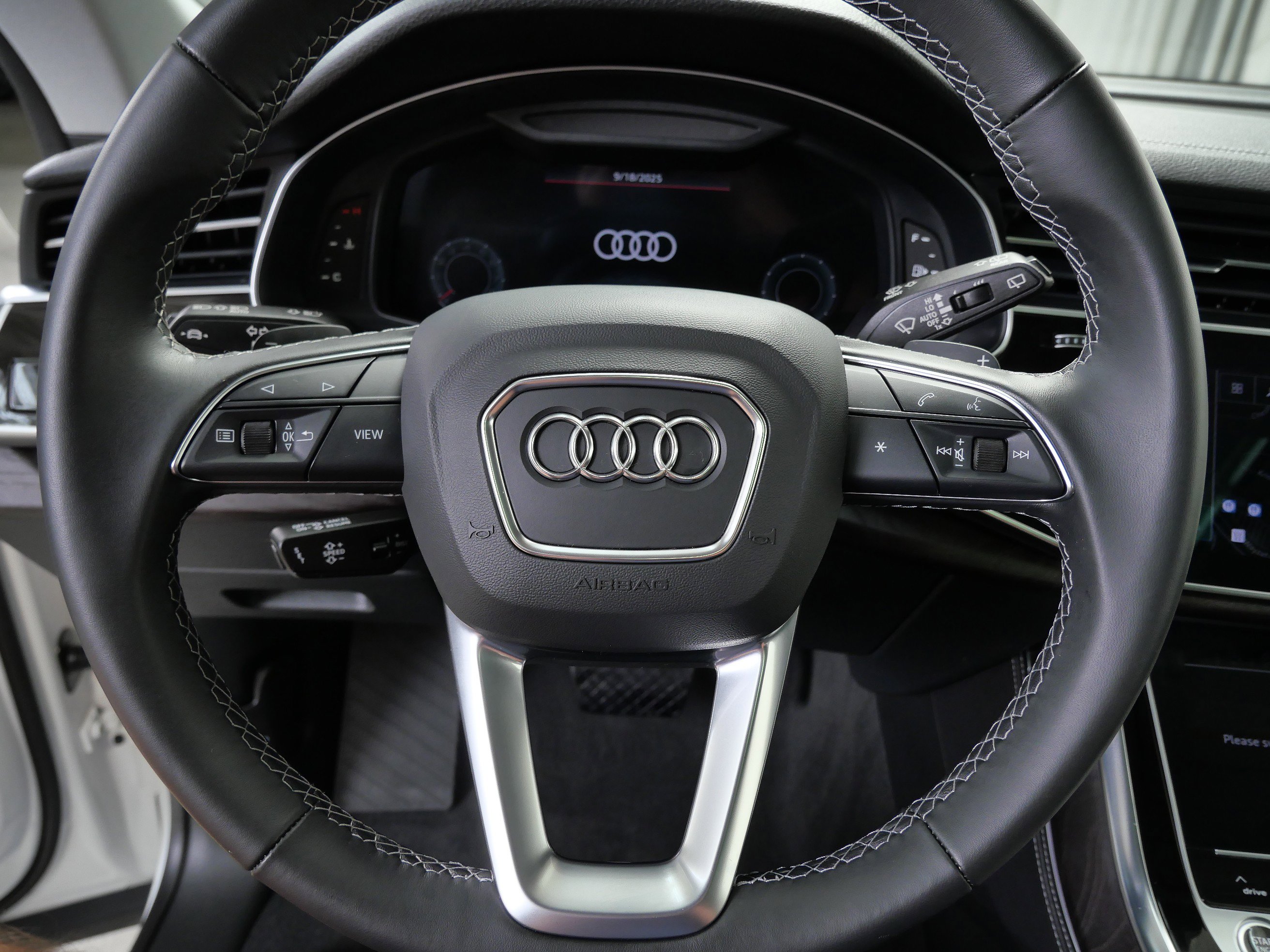 2023 Audi Q8 line Prestige photo 20