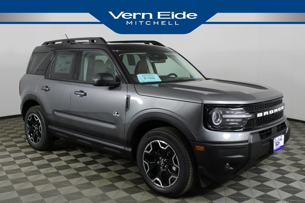 2025 Ford Bronco Sport Outer Banks's photo