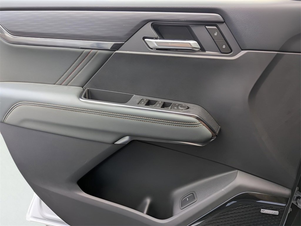 2026 Gmc Acadia AT4 photo 10