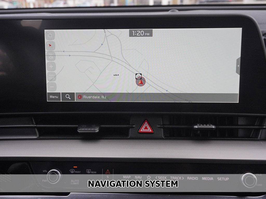 2023 Kia Sportage EX photo 2