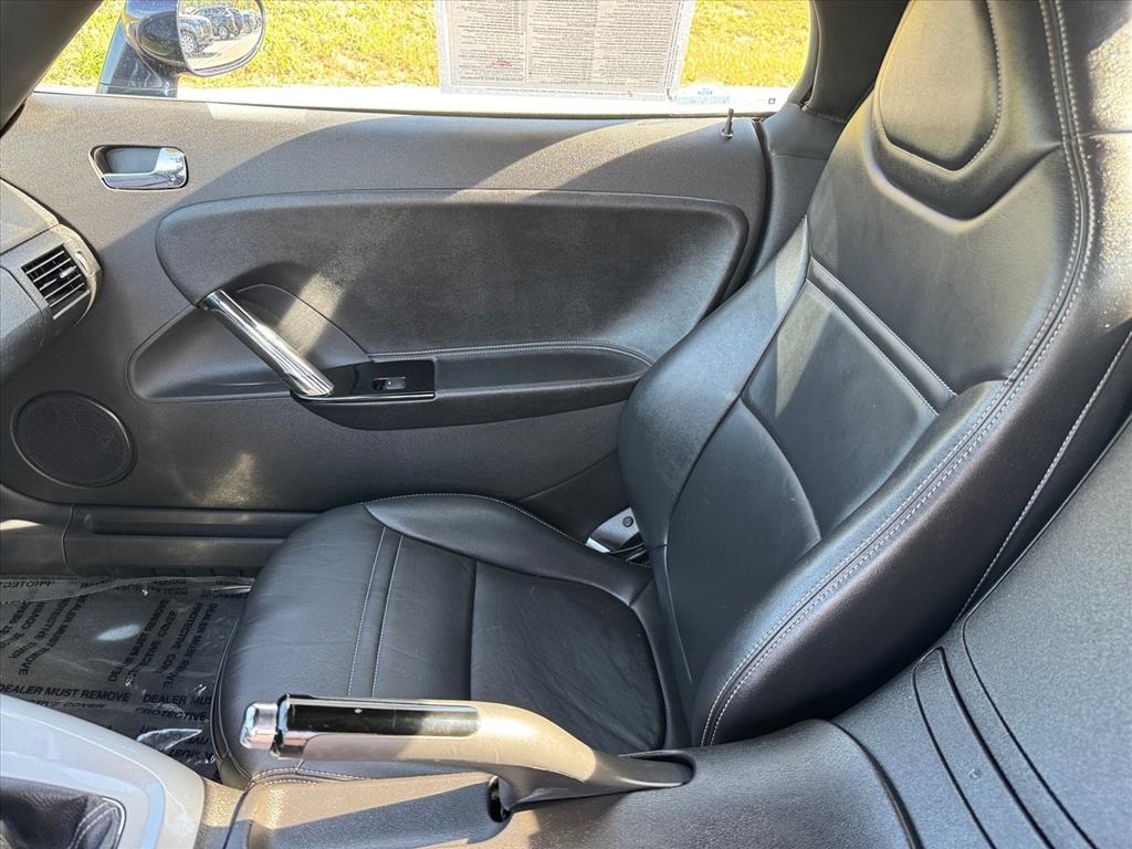 2007 Saturn Sky Base photo 9