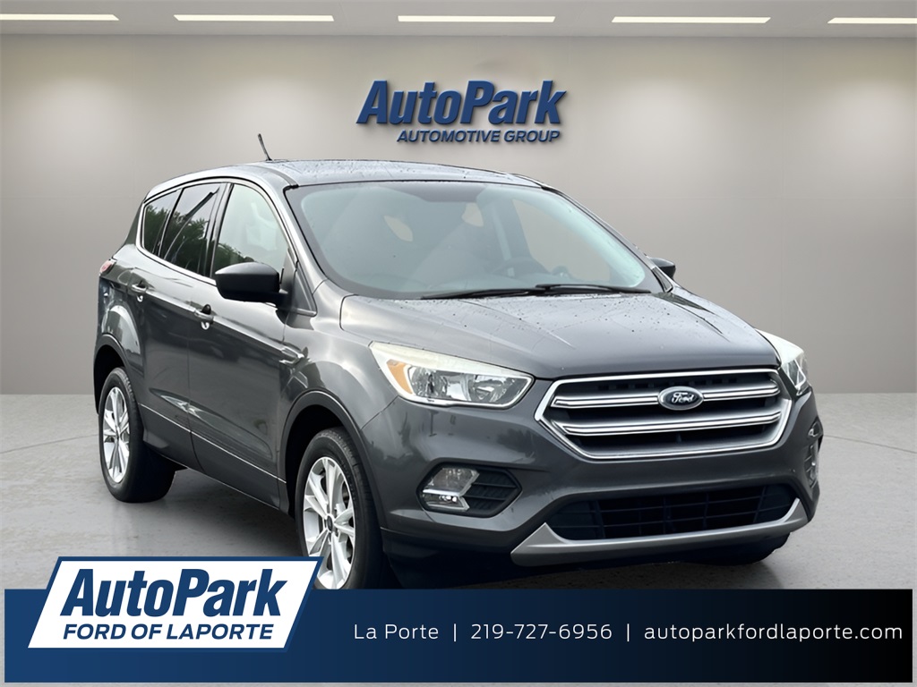 2017 Ford Escape SE's photo