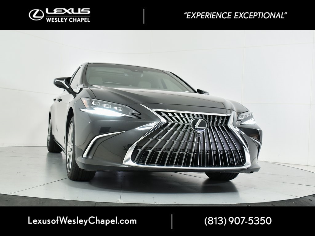 2025 Lexus ES 350 Ultra Luxury's photo