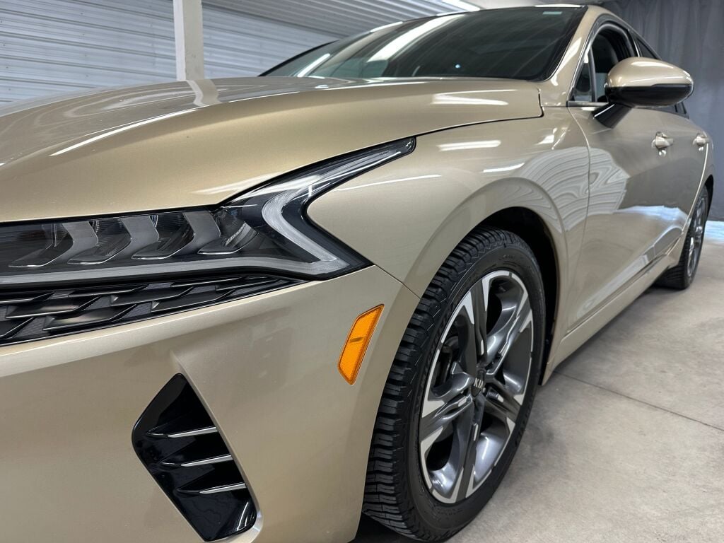 2021 Kia K5 EX photo 30