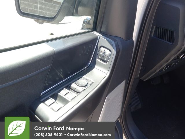 2025 Ford F-150 Lariat photo 11