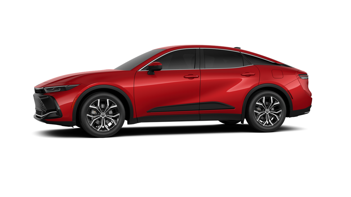 2026 Toyota Crown XLE photo 3