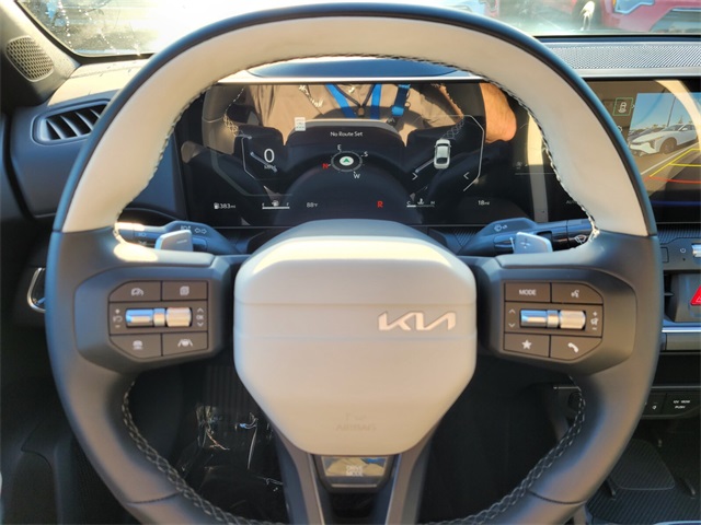 2025 Kia K4 GT-Line photo 18