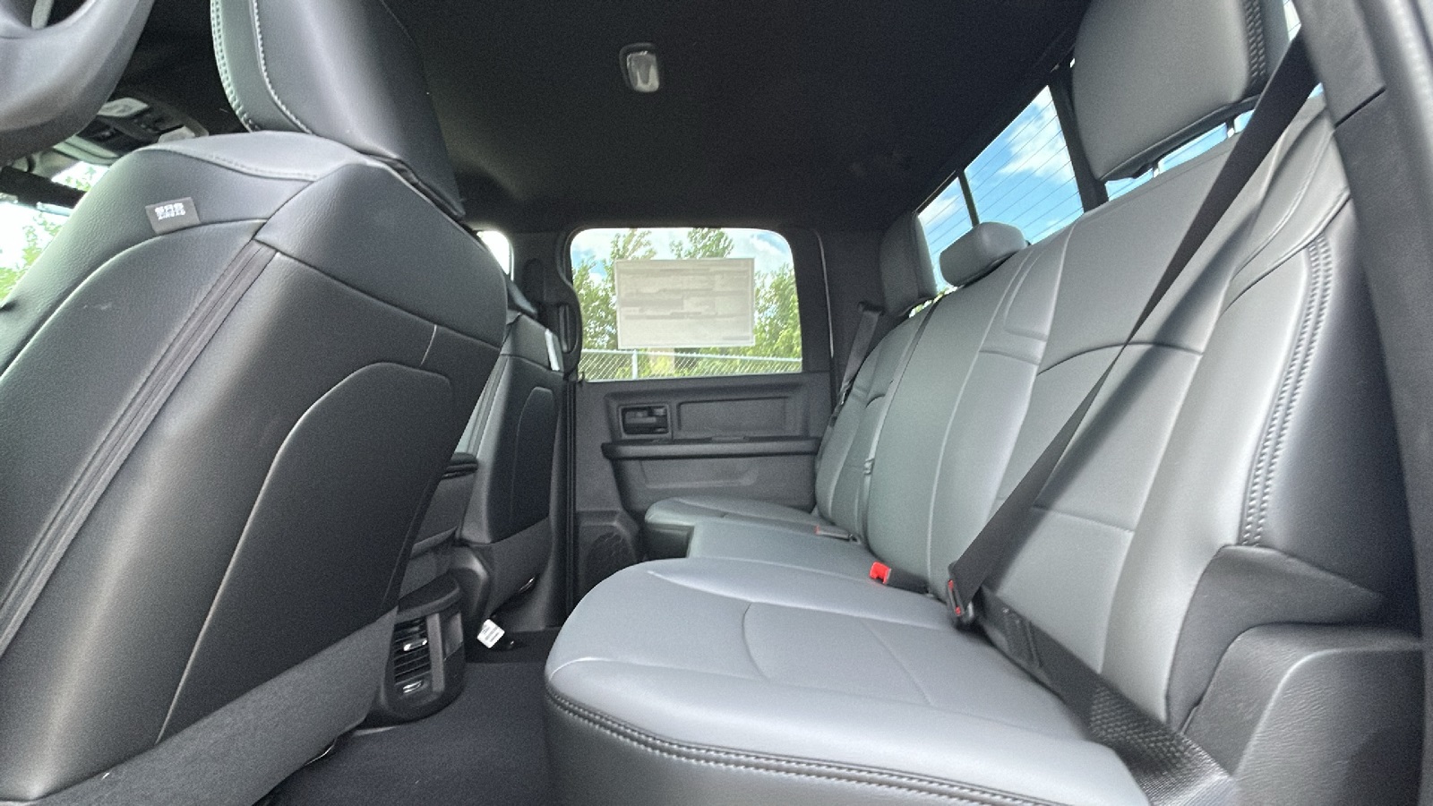2026 Ram 2500 Tradesman photo 11