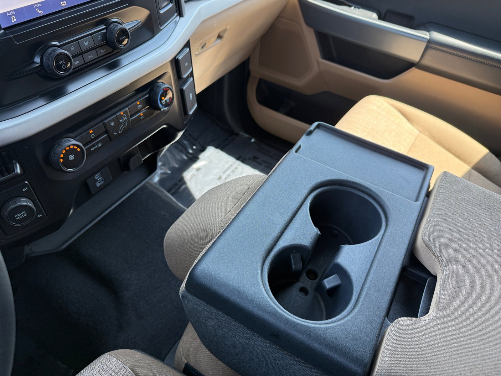 2023 Ford F-150 XLT photo 13