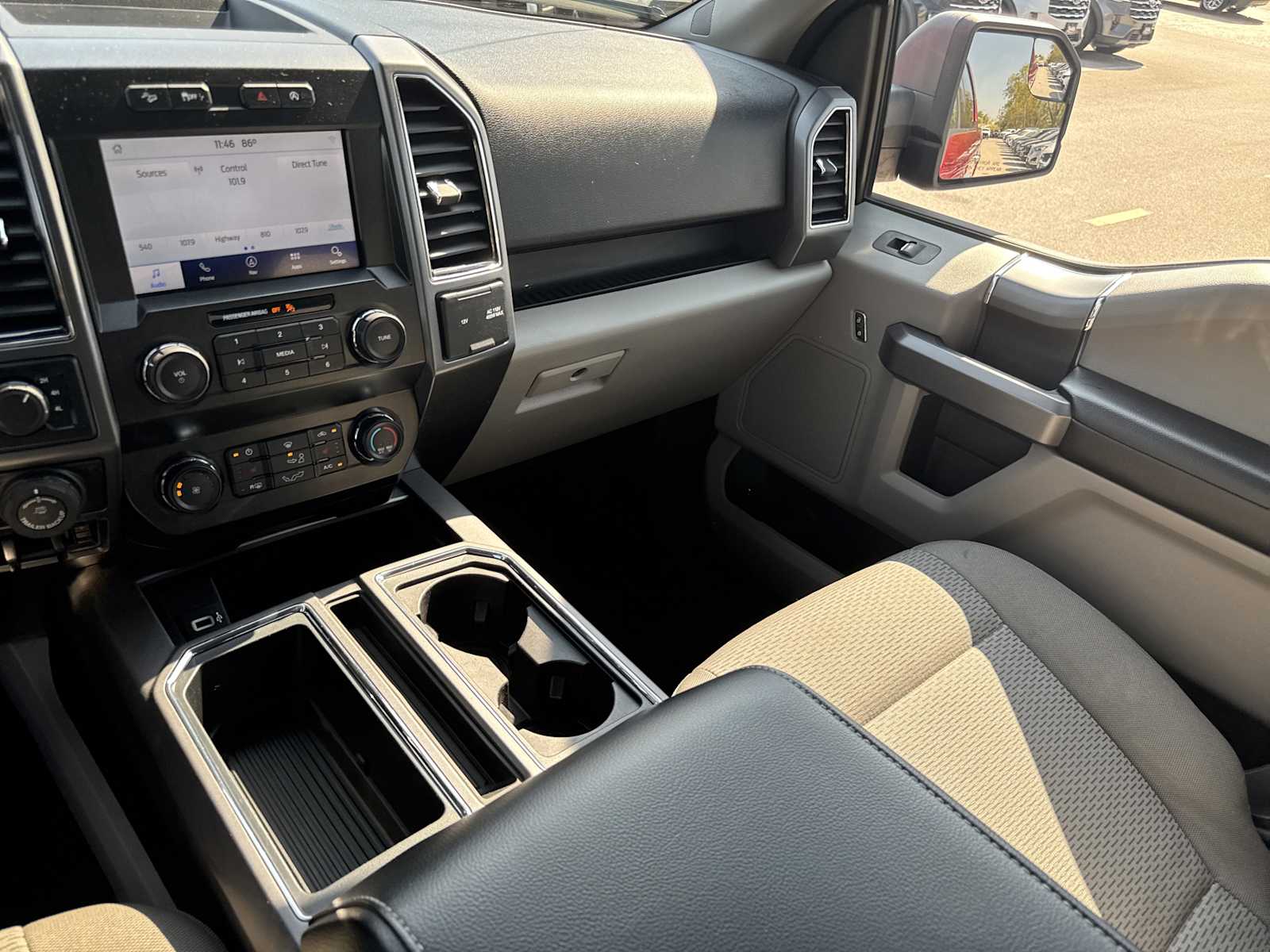 2019 Ford F-150 XLT photo 25