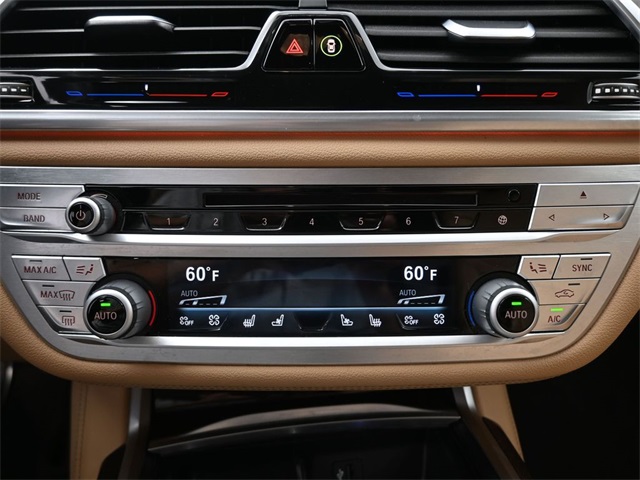 2019 Bmw 750i 7-series photo 3