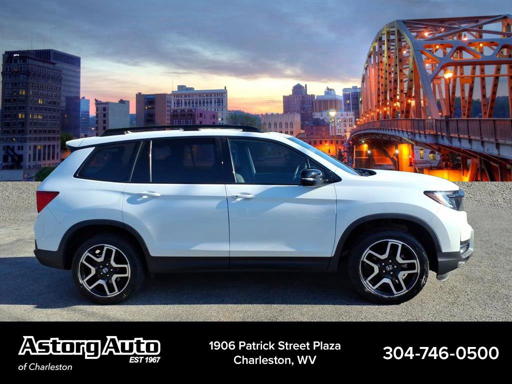 2022 Honda Passport Elite photo 2