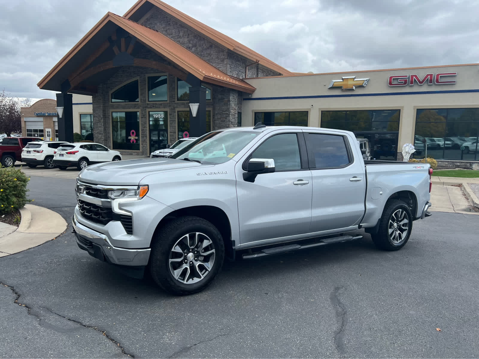 2022 Chevrolet Silverado 1500 LT's photo