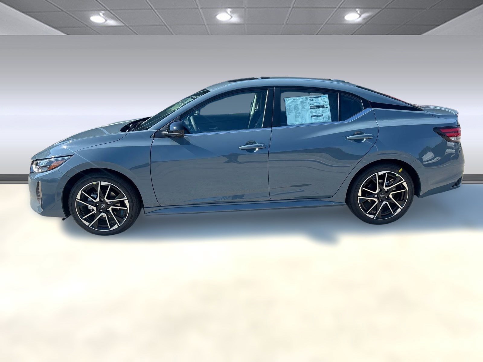 2025 Nissan Sentra SR photo 2