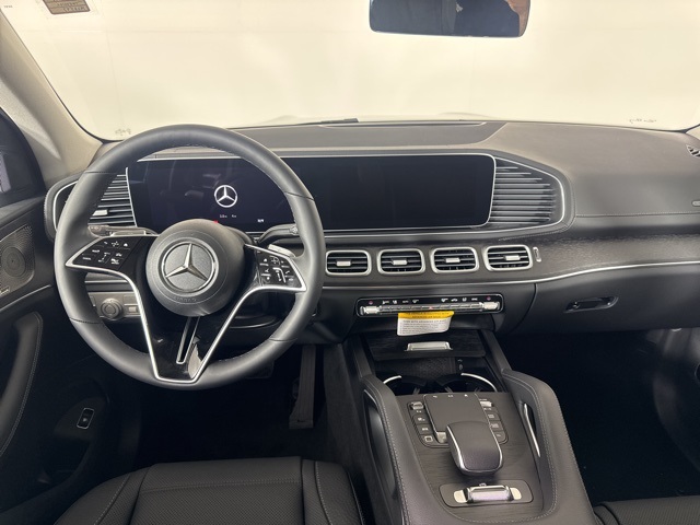 2026 Mercedes Benz GLS 450 4MATIC photo 12