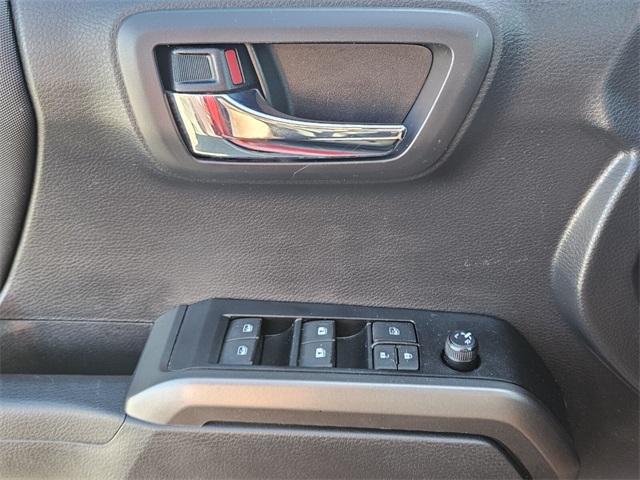 2023 Toyota Tacoma TRD Sport V6 photo 26