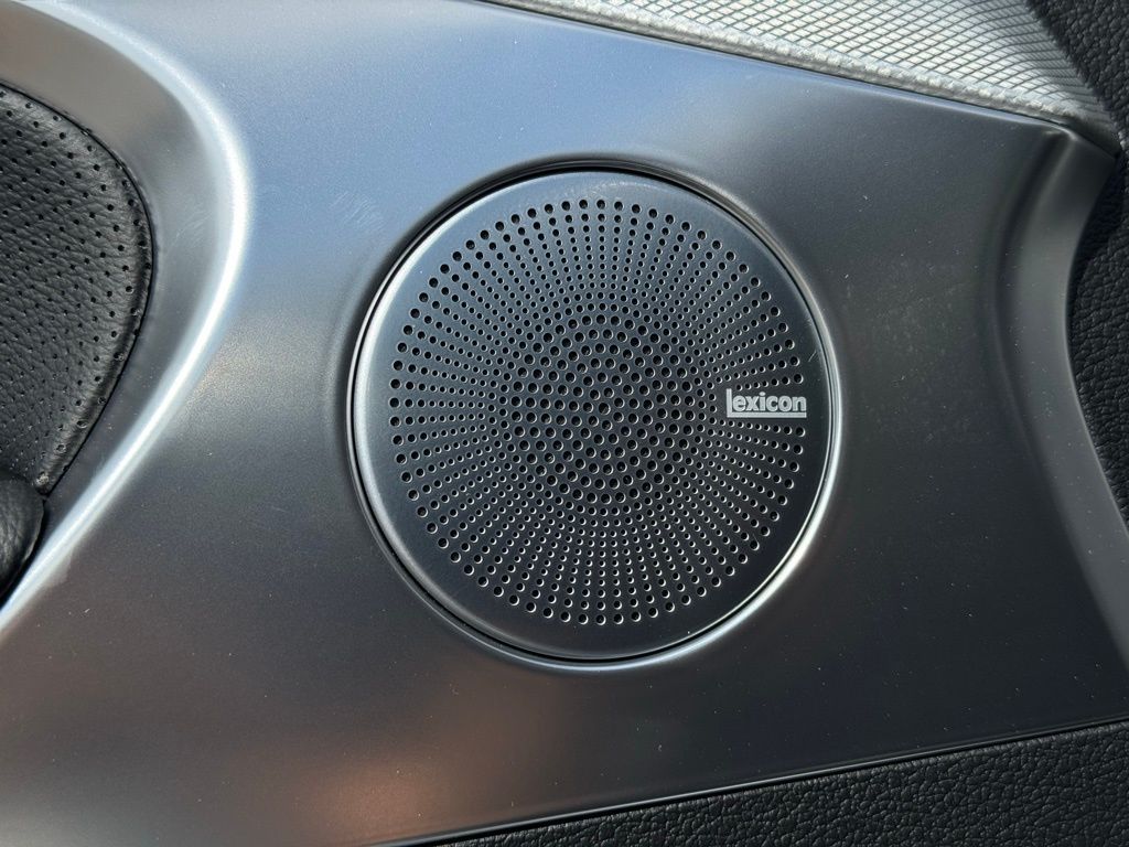 2026 Genesis G70 2.5T Prestige photo 24