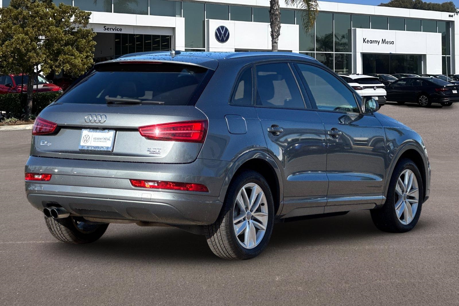 2017 Audi Q3 Premium photo 4