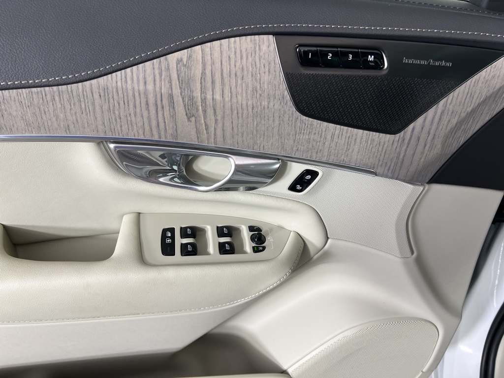 2024 Volvo XC90 Ultimate photo 13