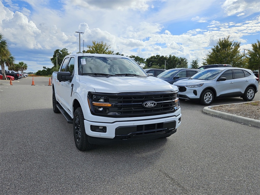2025 Ford F-150 XLT photo 2