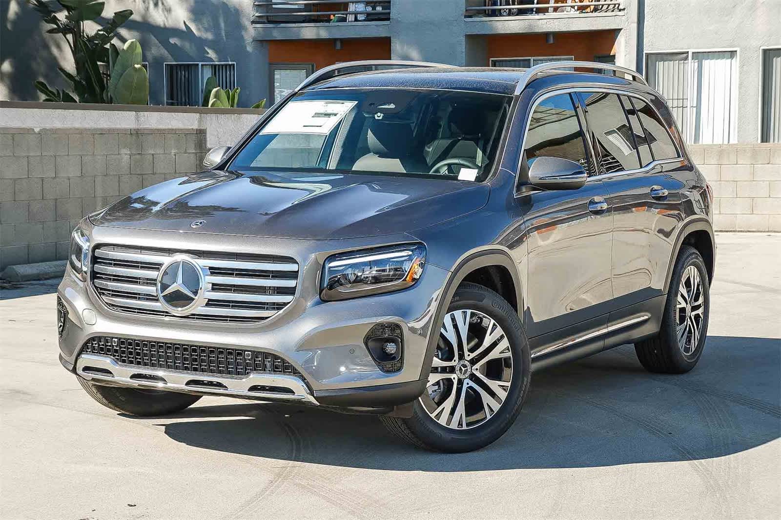 2026 Mercedes-Benz GLB GLB 250's photo