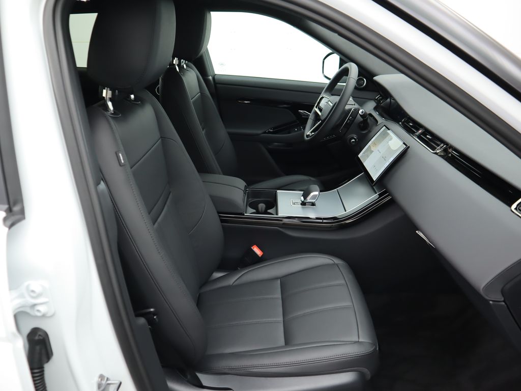 2025 Land Rover Range Rover Evoque S photo 17