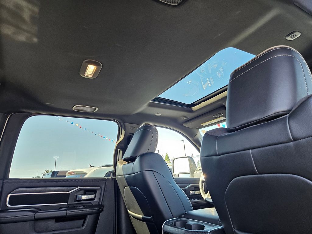 2024 Ram 2500 Laramie photo 31