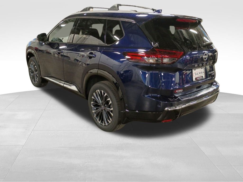2026 Nissan Rogue Platinum photo 3