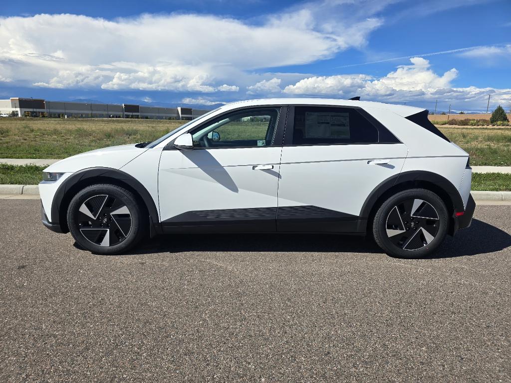 2025 Hyundai Ioniq 5 SE photo 2