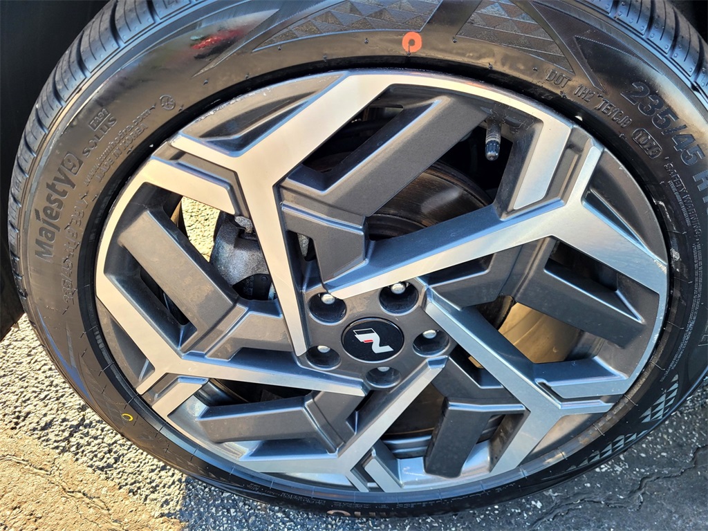 2024 Hyundai Kona N Line photo 8