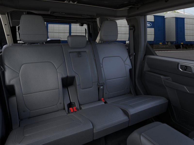2025 Ford Bronco Outer Banks photo 11