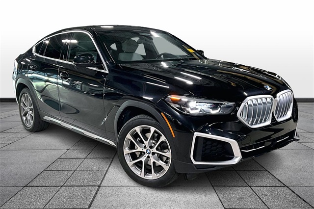 2023 BMW X6 40i's photo
