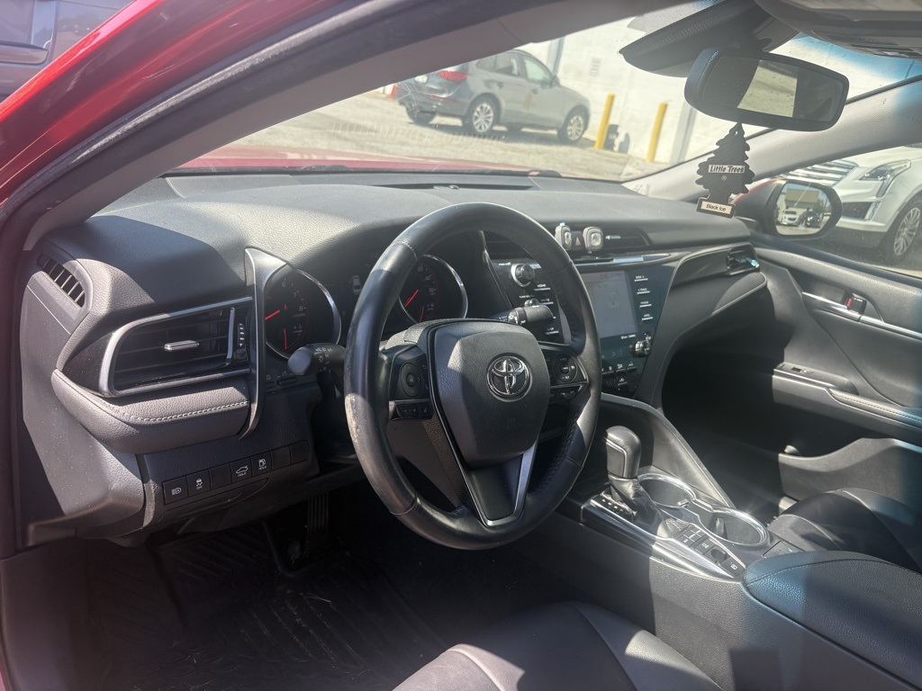 2020 Toyota Camry XSE photo 3