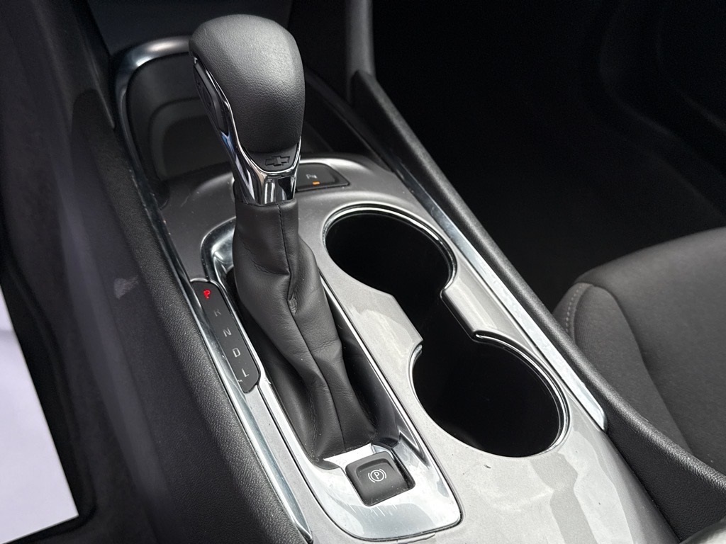 2024 Chevrolet Malibu 1LT photo 12