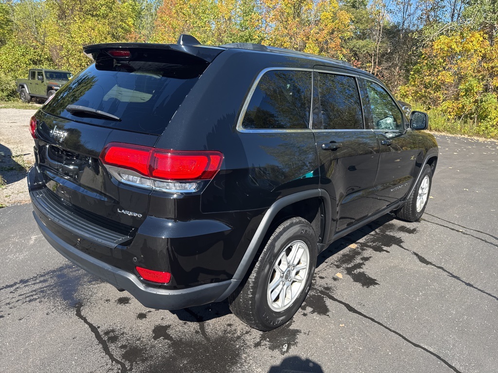 2020 Jeep Grand Cherokee Laredo E photo 5