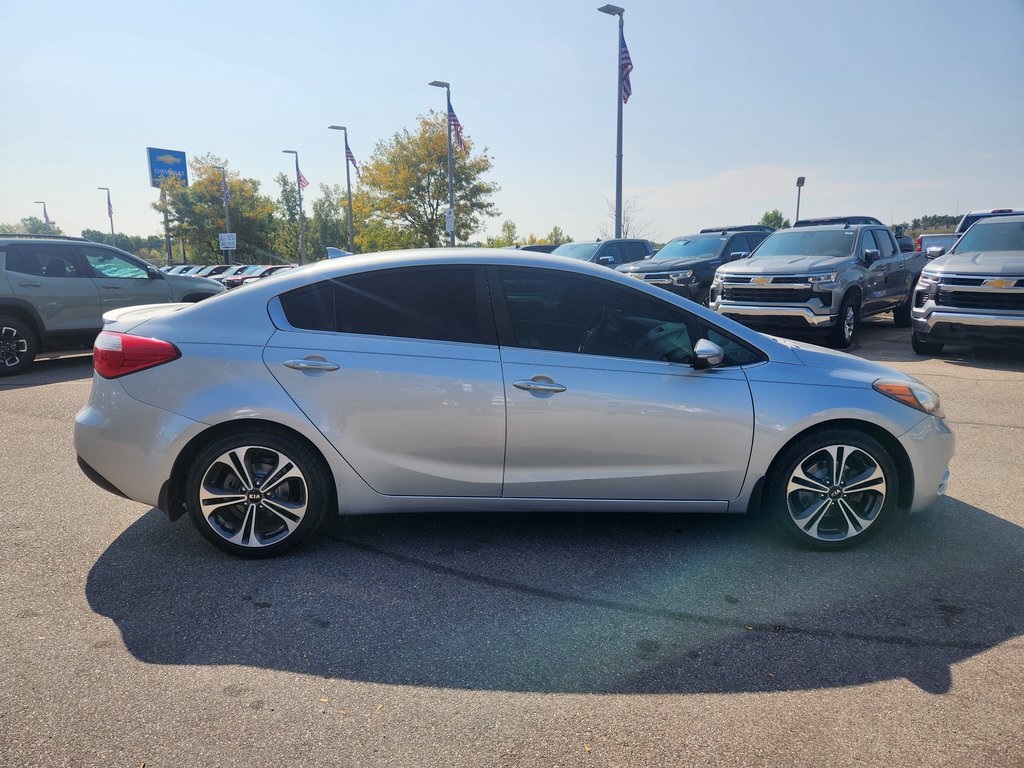 2016 Kia Forte EX photo 4