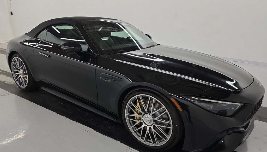 2022 Mercedes Benz SL 63 AMG photo 3