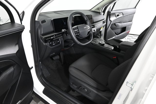 2026 Kia Sportage Hybrid S photo 11