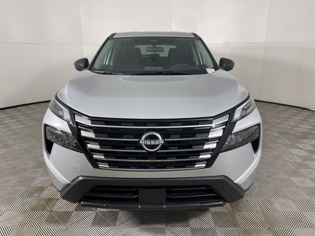2025 Nissan Rogue S photo 2