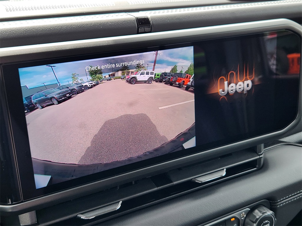 2025 Jeep Wrangler Rubicon 4xe photo 14