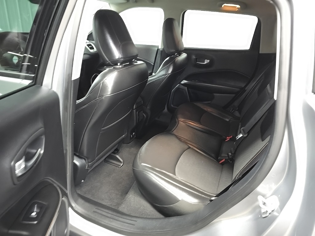 2019 Jeep Compass Latitude photo 30