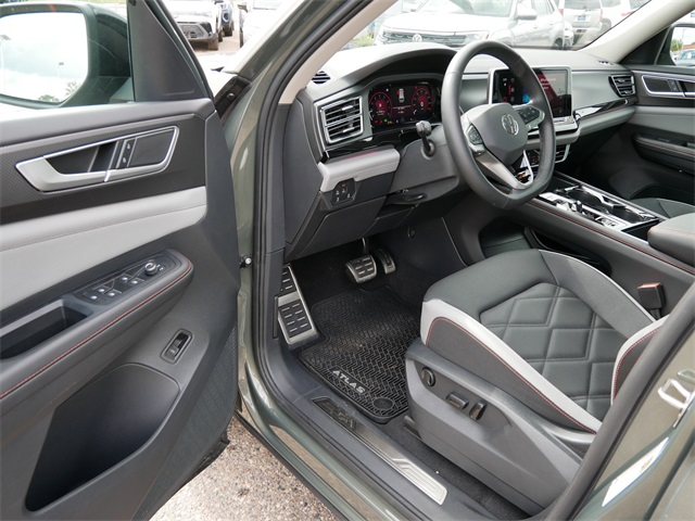 2025 Volkswagen Atlas Peak Edition photo 12