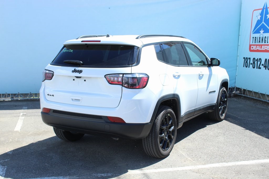 2026 Jeep Compass Latitude photo 4