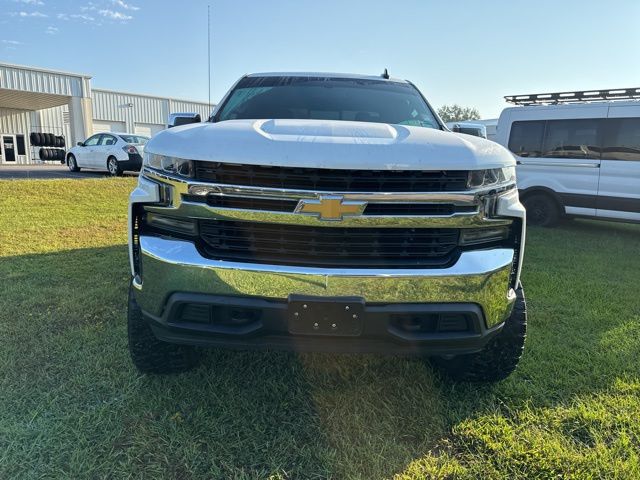 2020 Chevrolet Silverado 1500 LT photo 2
