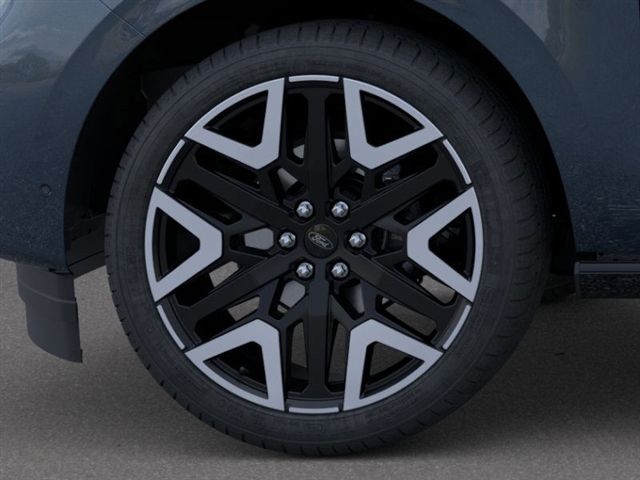 2025 Ford Expedition Platinum photo 17