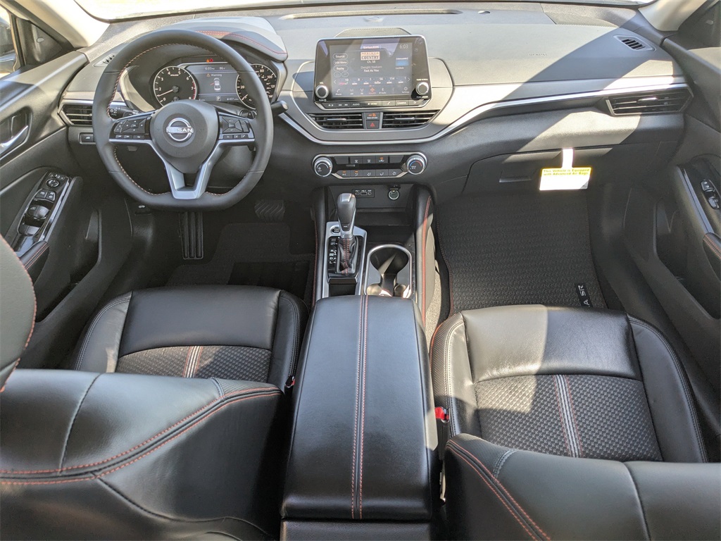 2025 Nissan Altima 2.5 SR photo 14